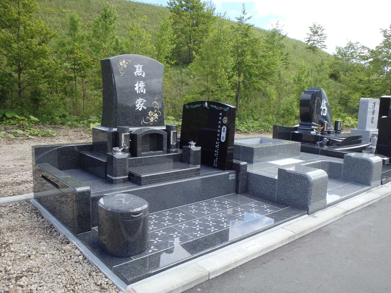 髙橋家高丘第2霊園.jpg
